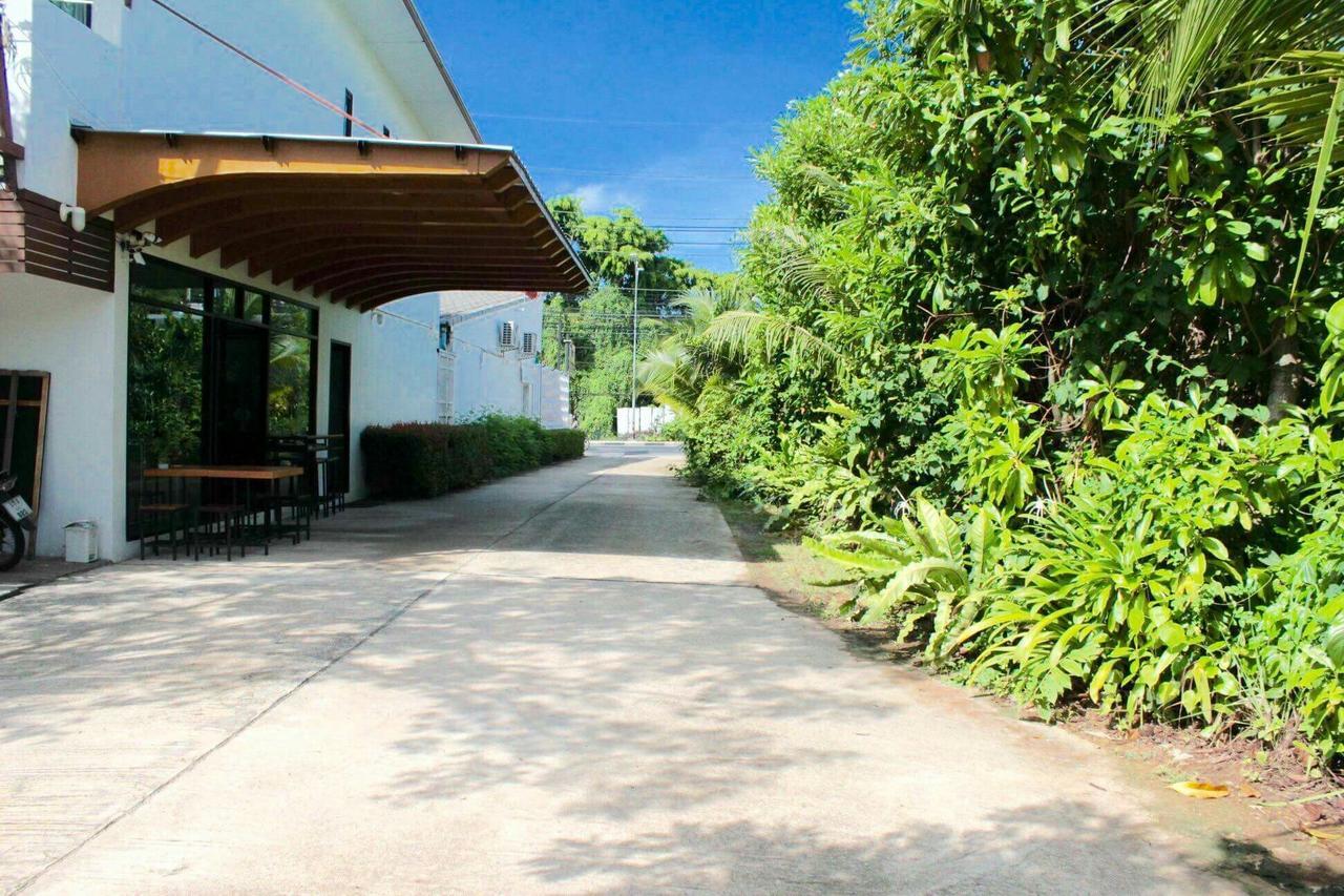 Apartamento Phuthara Mansion Phuket Exterior foto