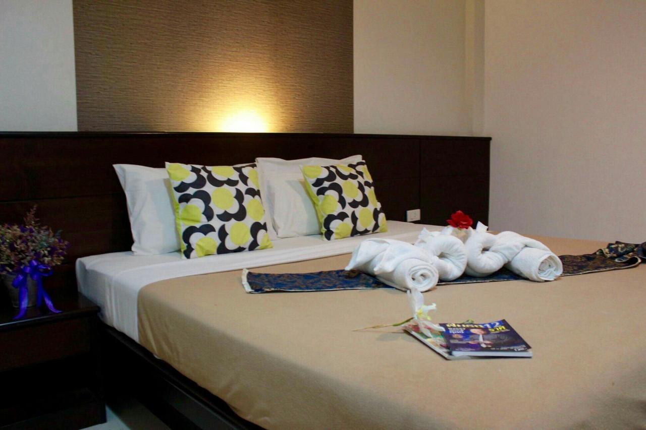 Apartamento Phuthara Mansion Phuket Exterior foto