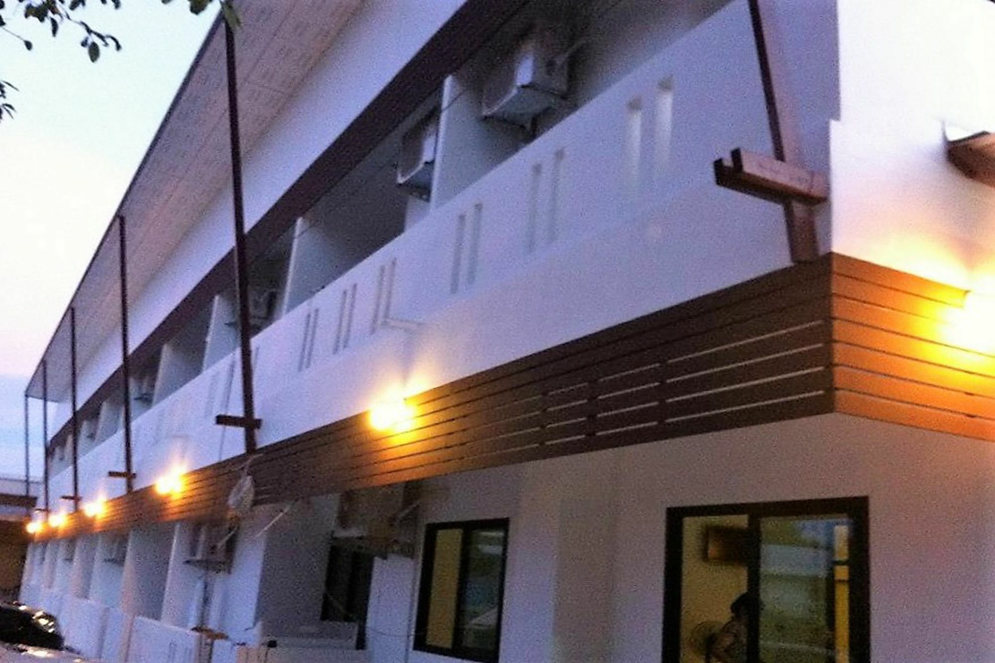 Apartamento Phuthara Mansion Phuket Exterior foto